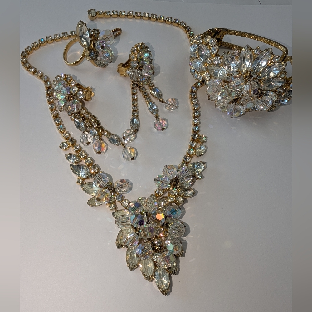 EVC 4 PIECE JULIANA GOLD TONE CLEAR & AB RHINESTONES - Picture 6 of 13
